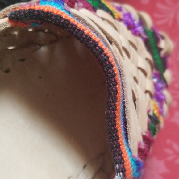 SOIYL- Handmade Los Angeles Huarache - Picture 7 of 8